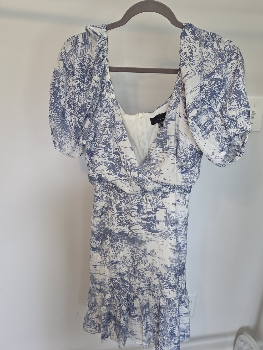 Lucy Paris White & Blue Toile Puff-Sleeve Mini Dress